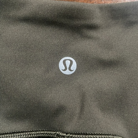 Lululemon legging - Picture 4 of 6